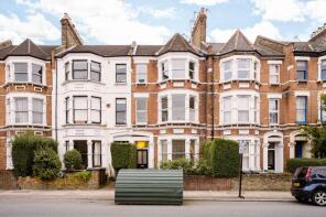First Floor Flat B, 12, Stapleton Hall Road, Hornsey, London N4 3QD