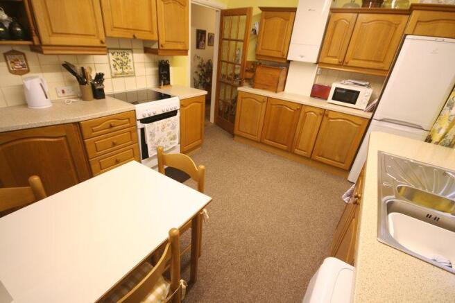 Kitchen / Dini...