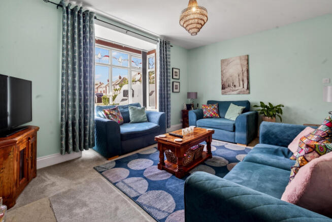 Living Room (3)
