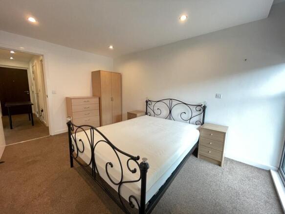 1 bed Apartment to rent Image 7