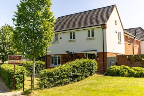 Riverside Walk, Crawley, RH10