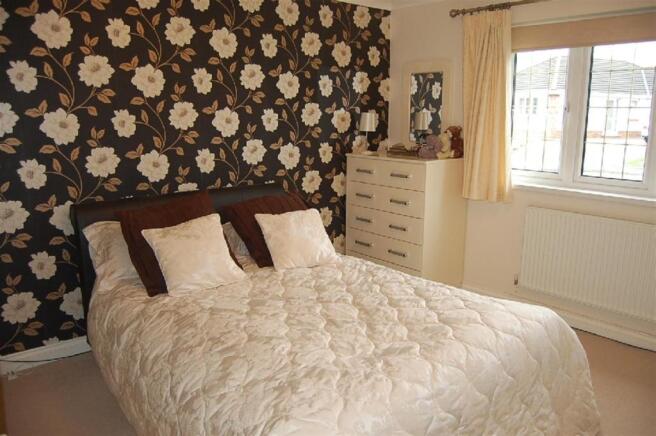 Bedroom 3: