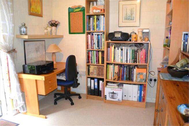 Photo 8