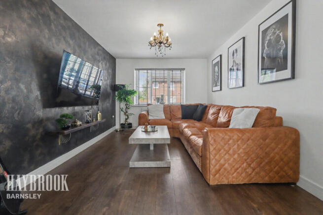 4 bed Detached for sale Image 6