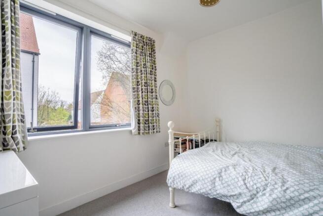 4 bed Town House for sale Image 12
