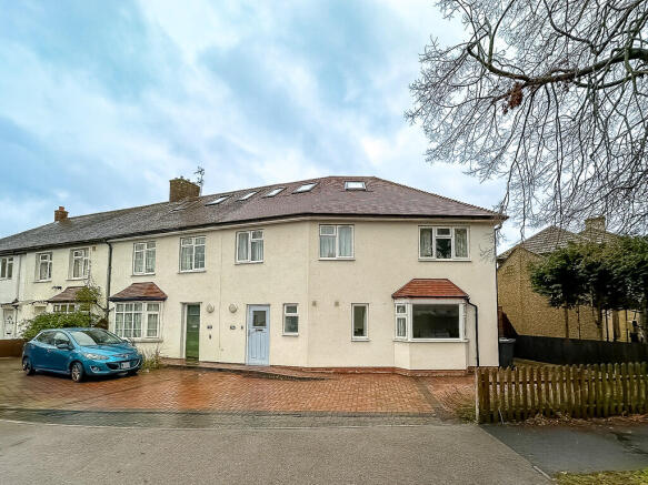 External front (2...