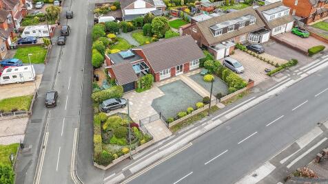 Lichfield Road, Brownhills, Walsall WS8 6HR