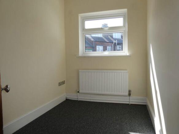 3 bed Terraced to rent Image 9