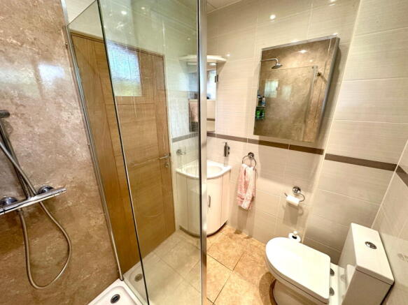 2 bed Detached Bungalow for sale Image 11