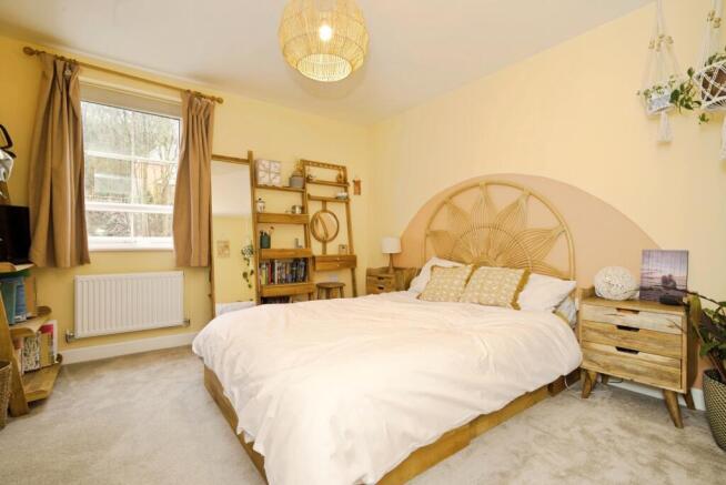 3 bed Semi-Detached for sale Image 7