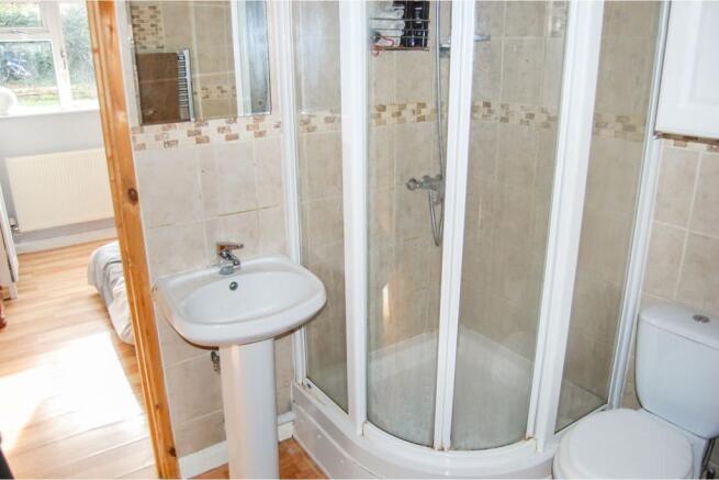 Annexe Shower Room