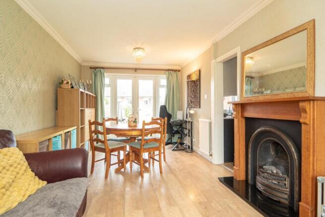 3 bed Semi-Detached for sale Image 5