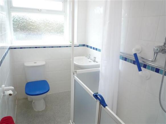 BATHROOM: