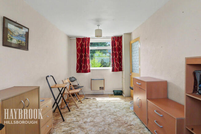4 bed Semi-Detached for sale Image 12