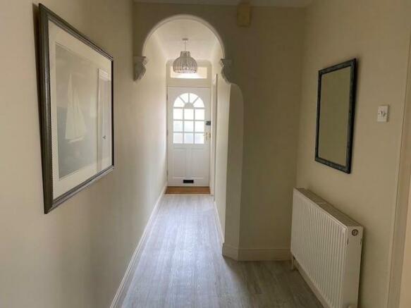 16 Alma Lane hallway - Copy - Copy.jpg