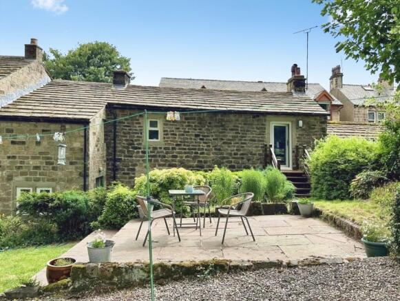 3 bed Terraced for sale Image 11