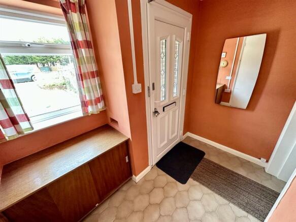 entrance porch.JPEG