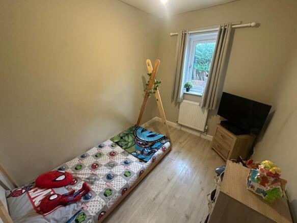 3 bed Semi-Detached for sale Image 7