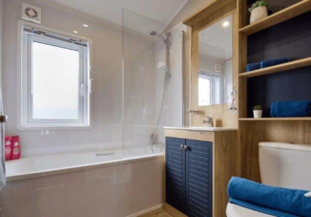 2 bed Lodge for sale Image 8