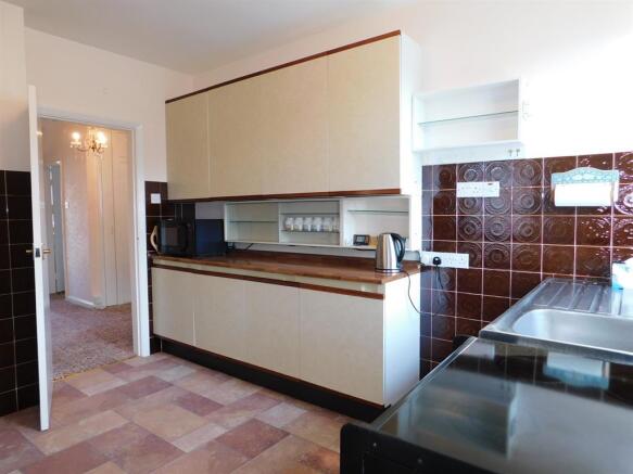 Kitchen 1