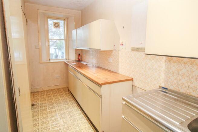 KITCHEN (2).jpg