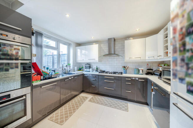 1386423-2-692efea...