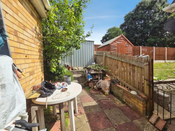 2 bed Bungalow for sale Image 12