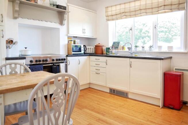 Kitchen/Breakfast Room