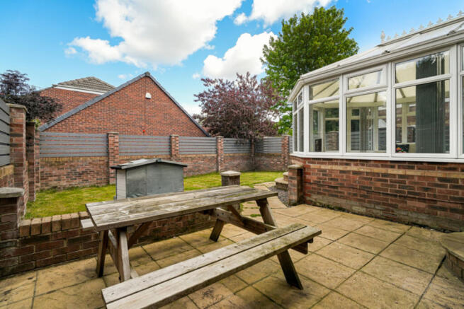 4 bed Detached for sale Image 9