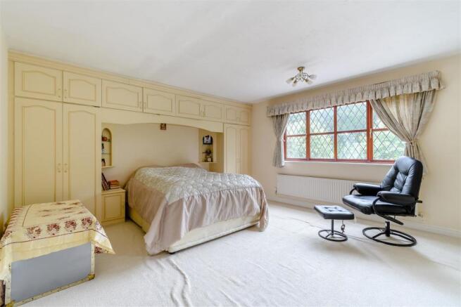 8469923-interior04.jpg