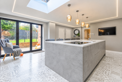 Valerian Way, Meir Park, Stoke-on-Trent, ST3 7YY