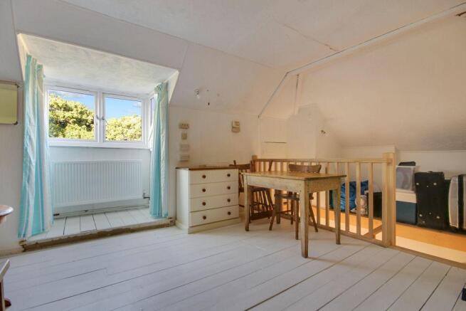 Bedroom 1 (Double)