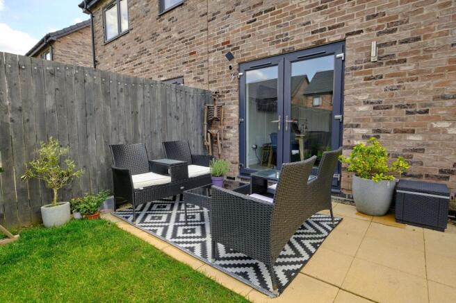 3 bed Semi-Detached for sale Image 8