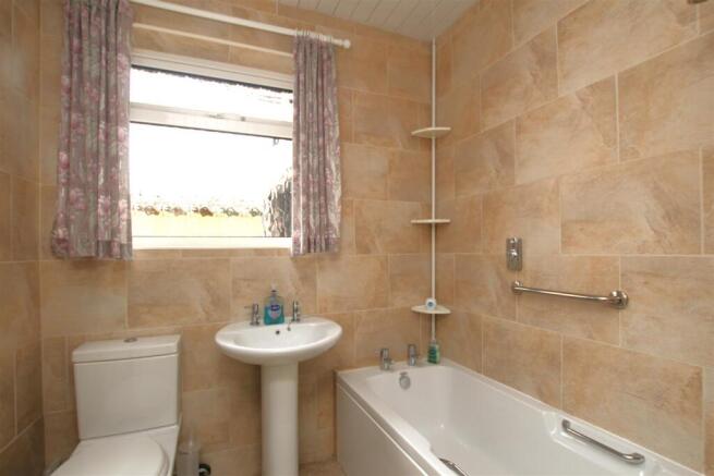 Bathroom.JPG