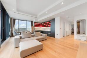 Flat 2205, 123 Defoe House, City Island Way, London E14 0TX