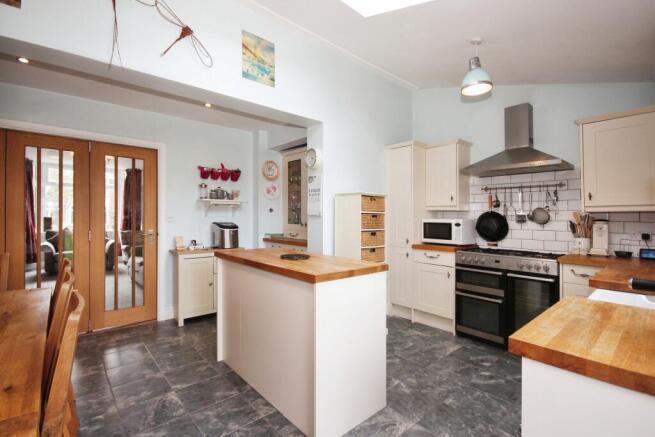 Kitchen/Dining Room