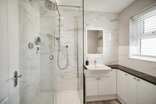 En-Suite 2