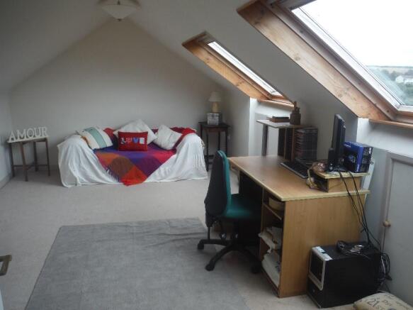 Photo 10