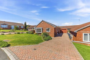 8, Stella Gardens, Pontefract WF8 2SR