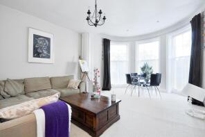3, Ealing Court Mansions, St Marys Road, London W5 5EY