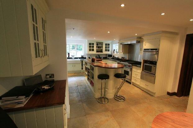 Refitted Breakfast K
