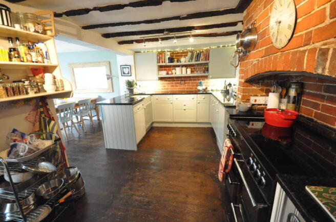 Kitchen / Breakfast