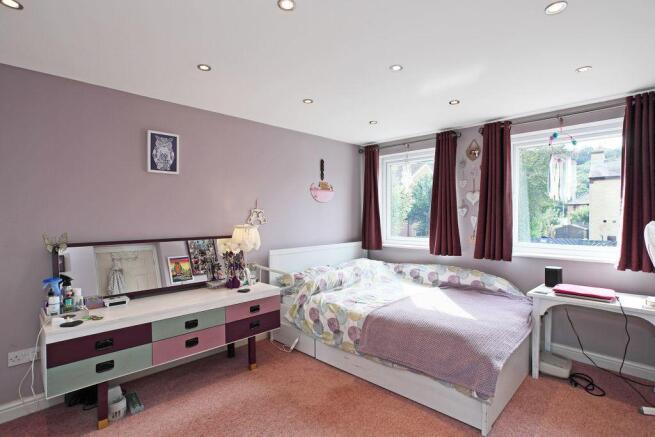 Bedroom 1 (Double)