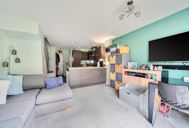 1416513-9-69a0559...