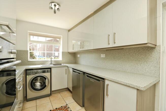 2 bed Bungalow for sale Image 5