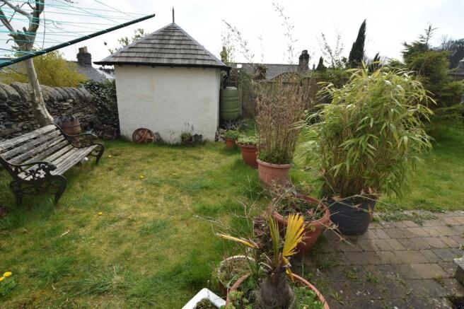 GARDEN 