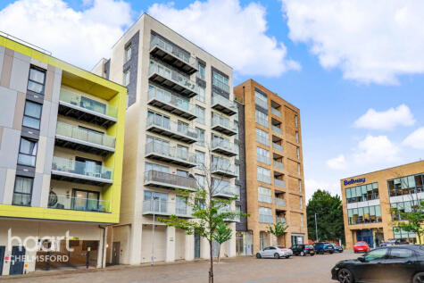 Cunard Square, Chelmsford