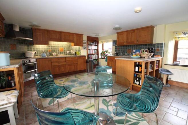 Kitchen/dining...