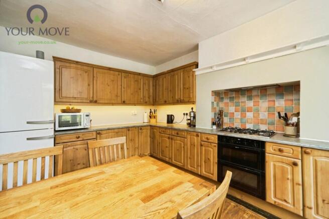 4 bed Terraced for sale Image 8