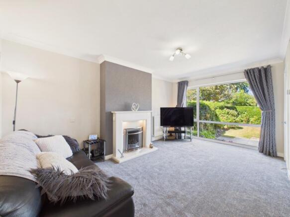 3 bed Semi-Detached for sale Image 4